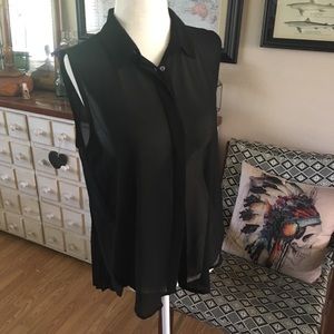 Button up sleeveless shirt blouse